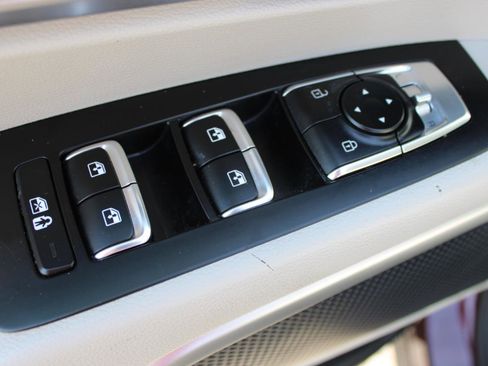 Used 2021 Kia Telluride S FWD image 15