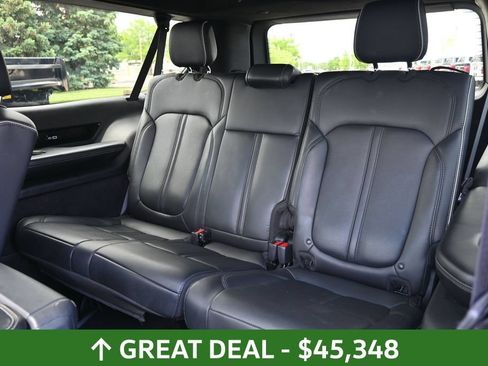 Used 2023 Jeep Grand Wagoneer L Series II AWD/4WD image 25