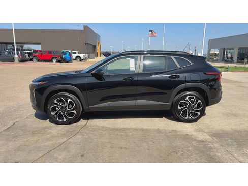 New 2026 Chevrolet Trax RS image 5