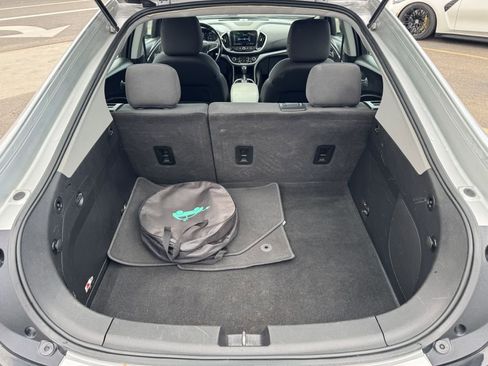 Used 2019 Chevrolet Volt LT w/ Comfort Package image 28
