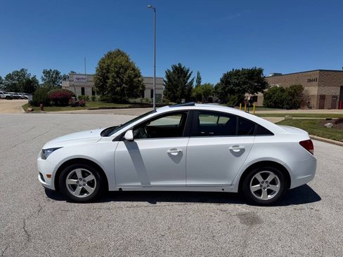 Used 2014 Chevrolet Cruze LT w/ All-Star Edition FWD image 2