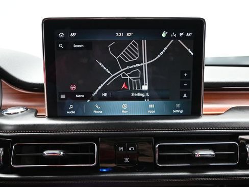 Used 2022 Lincoln Aviator Reserve w/ Equipment Group 201A AWD/4WD image 38