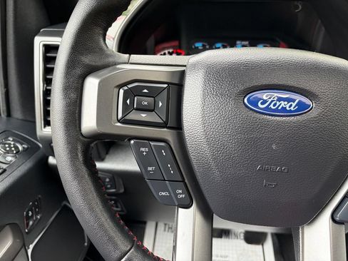 Used 2020 Ford F150 Lariat w/ Equipment Group 502A Luxury AWD/4WD image 22