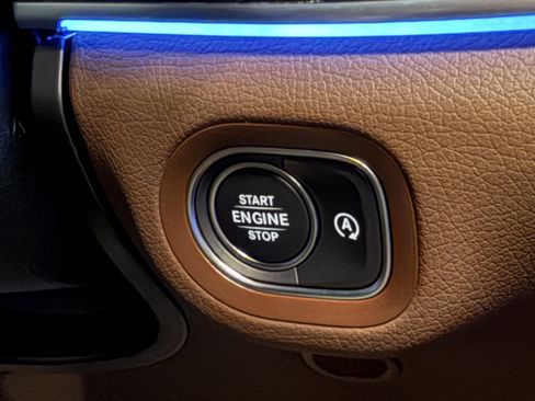 New 2026 Mercedes-Benz GLS 450 4MATIC image 23