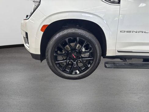 Used 2022 GMC Yukon Denali image 12
