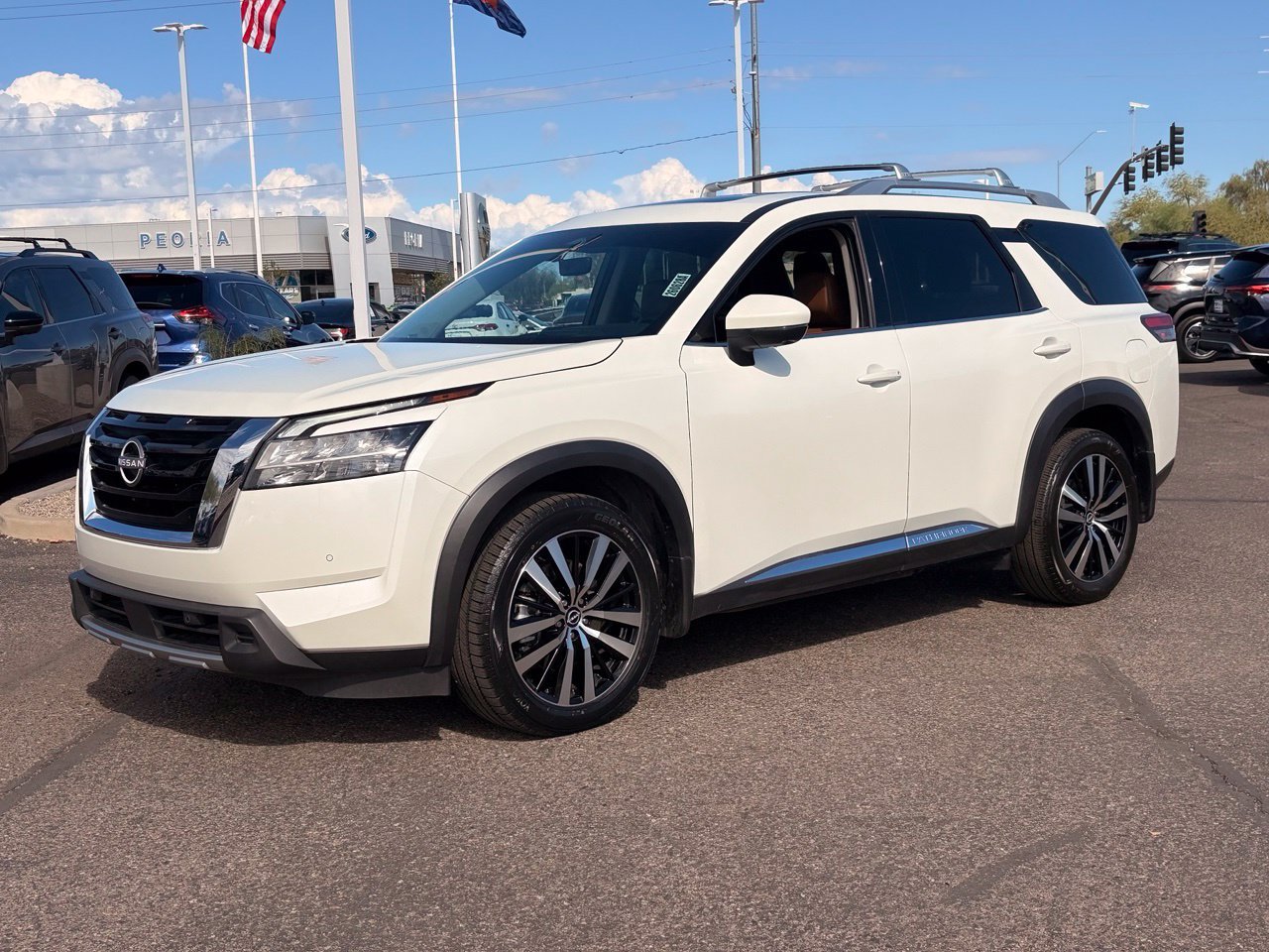 Certified 2024 Nissan Pathfinder Platinum w/ Cargo Package FWD image 2