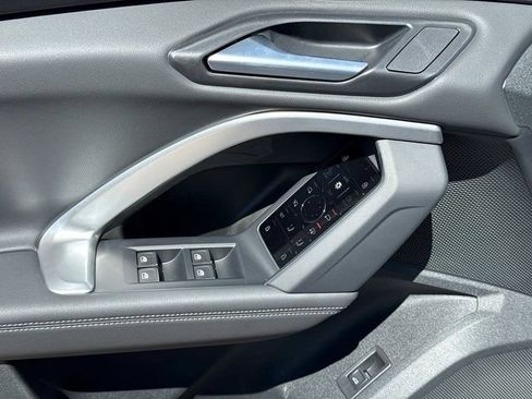 Certified 2025 Audi Q5 Premium w/ Convenience Package AWD/4WD image 17