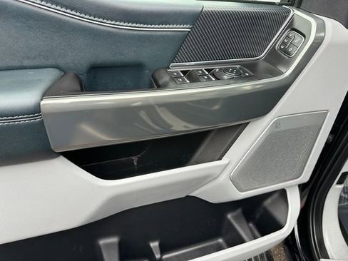 Used 2022 Ford F150 Limited image 20