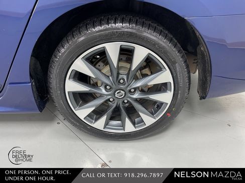 Used 2018 Nissan Sentra SR w/ Protection Package image 12