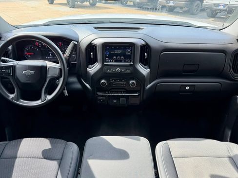 Used 2019 Chevrolet Silverado 1500 Custom Trail Boss w/ Custom Convenience Package AWD/4WD image 12