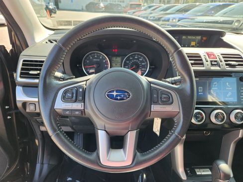 Used 2018 Subaru Forester 2.5i Premium AWD/4WD image 18