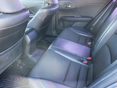 Used 2016 Honda Accord Sport image 20