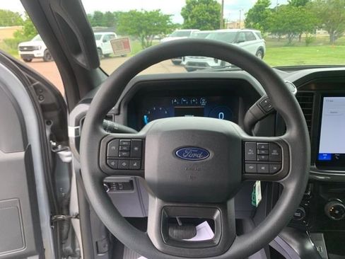 Used 2025 Ford F150 STX AWD/4WD image 17