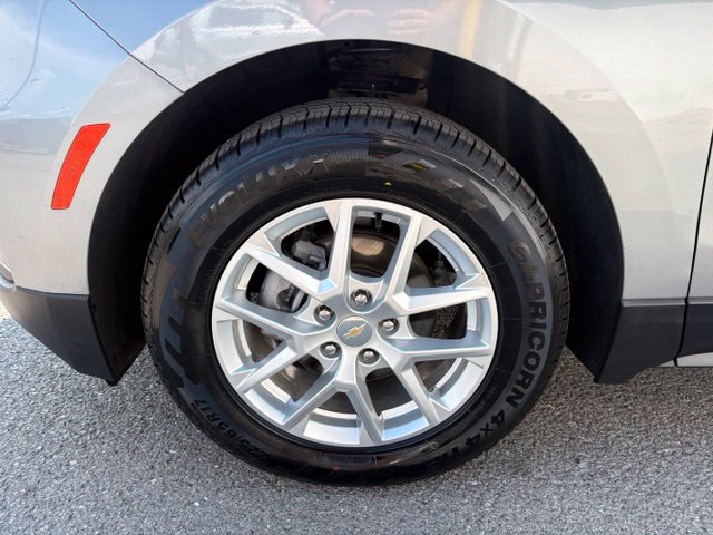 Used 2024 Chevrolet Equinox LT w/ Driver Convenience Package AWD/4WD image 13