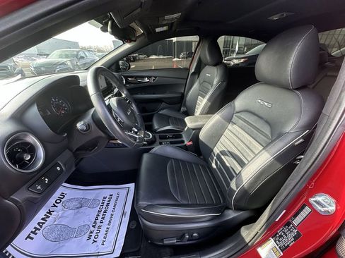 Used 2024 Kia Forte GT-Line w/ GT-Line Premium Package image 11