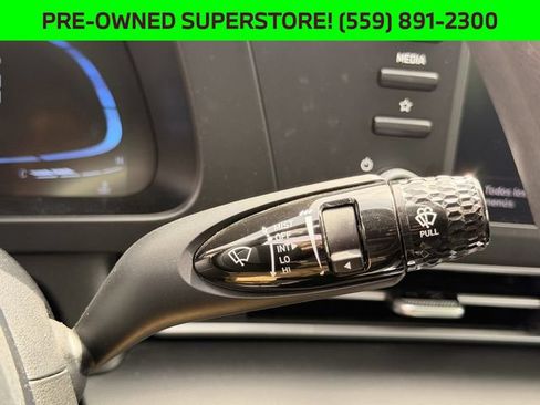 Used 2025 Hyundai Elantra SE FWD image 17
