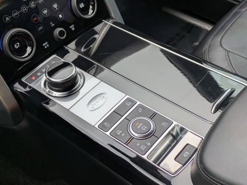 Used 2018 Land Rover Range Rover HSE image 23