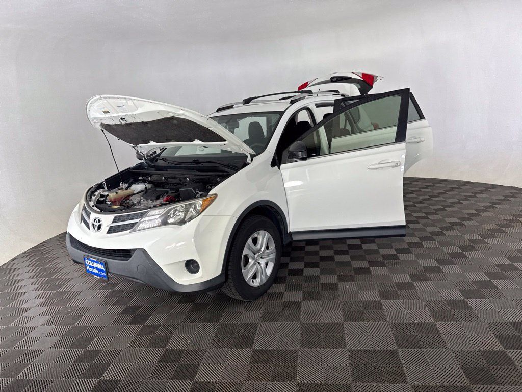 Used 2015 Toyota RAV4 LE AWD/4WD image 11