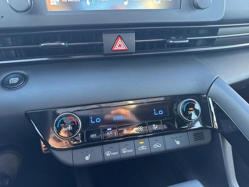 New 2026 Hyundai Elantra SEL Sport Premium image 19