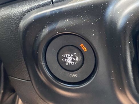 Used 2022 Jeep Wrangler Sport AWD/4WD image 57