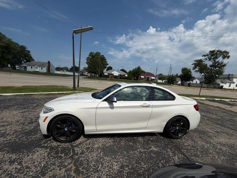 Used 2017 BMW M240i xDrive Coupe AWD/4WD image 5