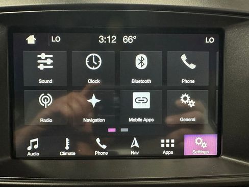 Used 2018 Ford Explorer XLT w/ Equipment Group 201A AWD/4WD image 30