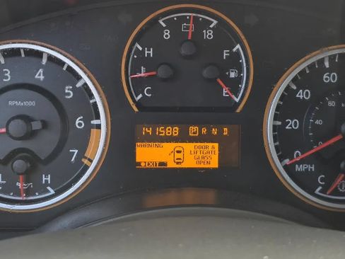 Used 2015 Nissan Armada SV w/ SV Driver Package RWD image 14