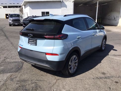 Used 2022 Chevrolet Bolt EUV LT FWD image 4