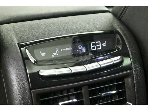 Used 2024 Cadillac XT5 Premium Luxury w/ Technology Package image 27