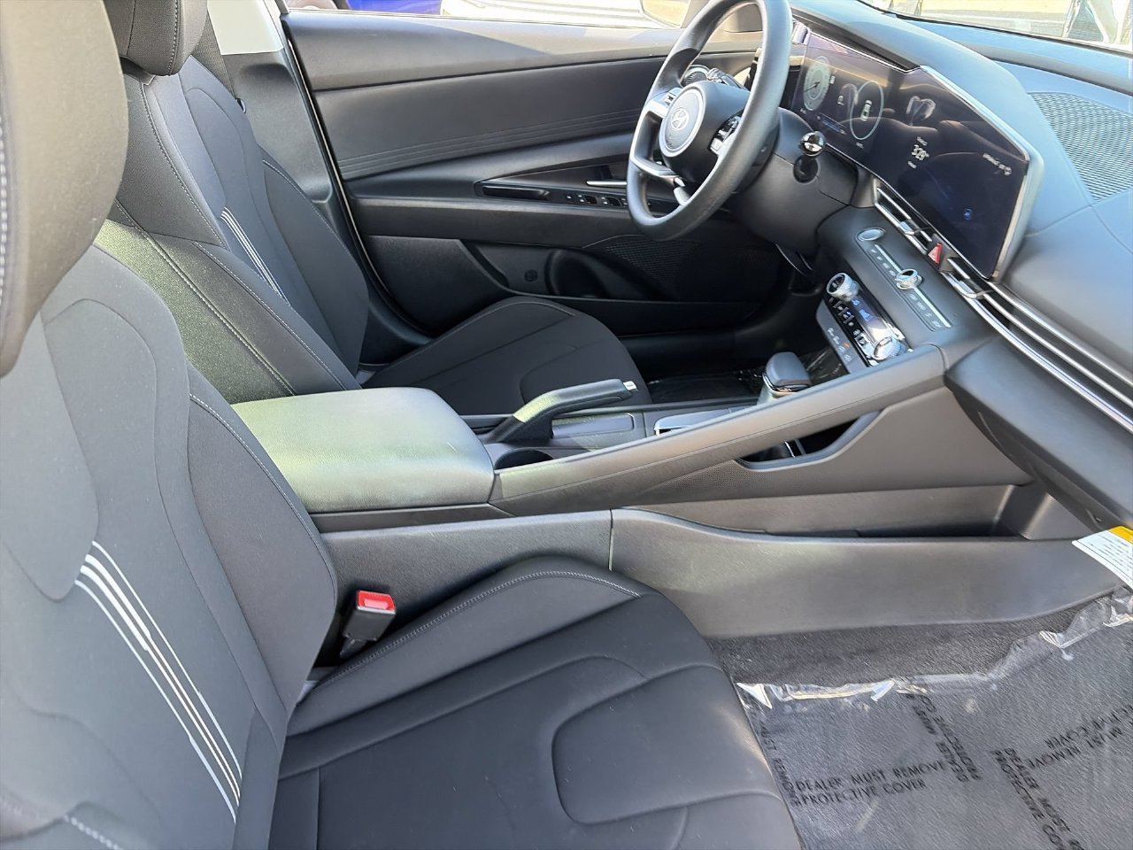 Certified 2024 Hyundai Elantra SEL FWD image 11