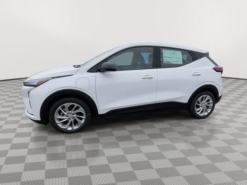 New 2027 Chevrolet Bolt LT w/ Comfort Package FWD image 4