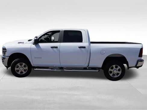 Certified 2026 RAM 2500 Big Horn AWD/4WD image 9