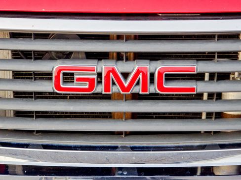 Used 2012 GMC Canyon SLE RWD image 3