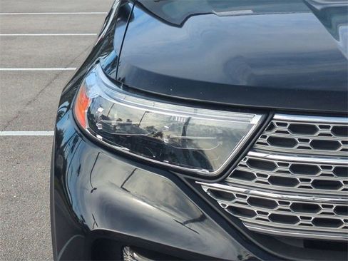 Certified 2023 Ford Explorer Limited w/ Limited Technology Package image 10