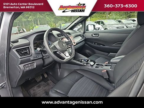 Used 2020 Nissan Leaf SV w/ SV Technology Package image 21