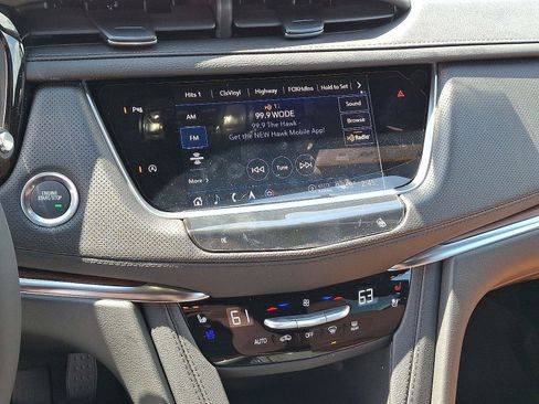 New 2025 Cadillac XT5 Premium Luxury w/ LPO, Floor Liner Package image 9