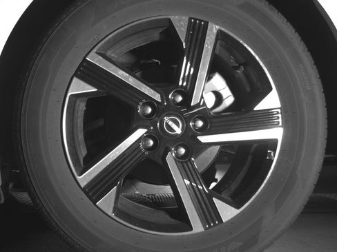 Used 2025 Nissan Sentra SV FWD image 14