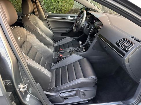 Used 2019 Volkswagen Golf R 4-Door image 51