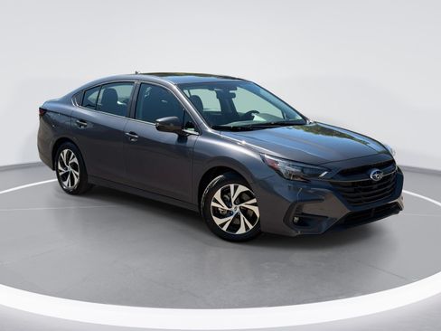 Used 2025 Subaru Legacy Premium AWD/4WD image 2