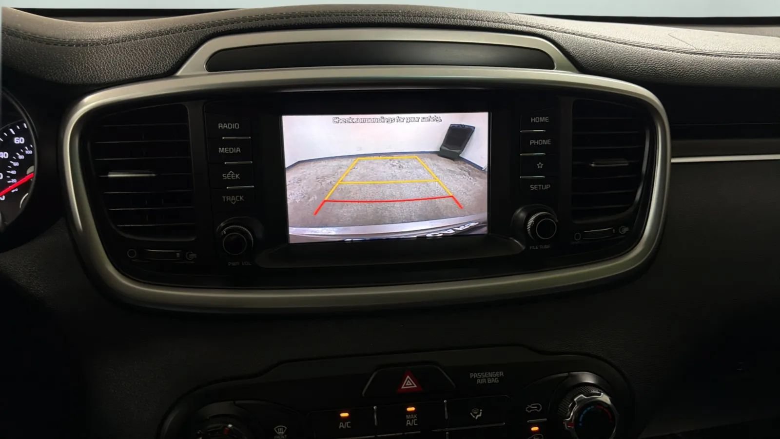 Used 2019 Kia Sorento L FWD image 14
