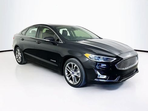 Used 2019 Ford Fusion Titanium FWD image 24