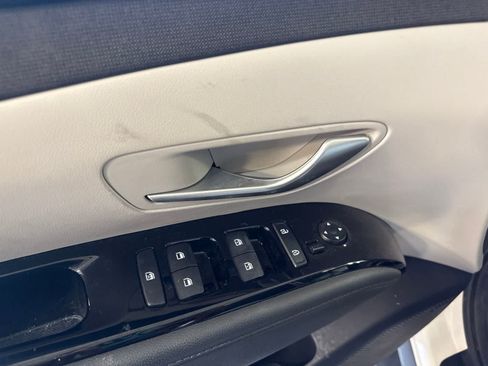 Used 2024 Hyundai Tucson Limited AWD/4WD image 19