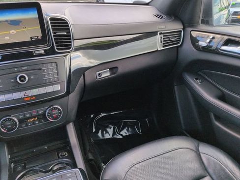 Used 2019 Mercedes-Benz GLS 450 4MATIC image 17