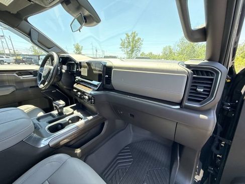 Certified 2024 Chevrolet Silverado 1500 LT Trail Boss w/ Convenience Package II AWD/4WD image 28