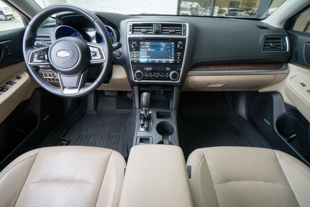 Used 2019 Subaru Outback 2.5i Limited AWD/4WD image 19