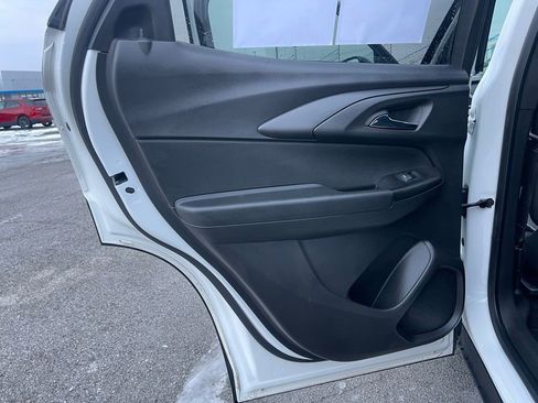 Used 2023 Chevrolet TrailBlazer RS w/ Sun and Liftgate Package image 21