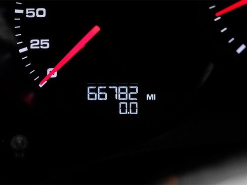 Used 2015 Porsche Cayman image 13