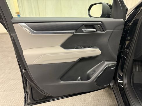 New 2026 GMC Acadia Elevation w/ LPO, Floor Liner Package image 26