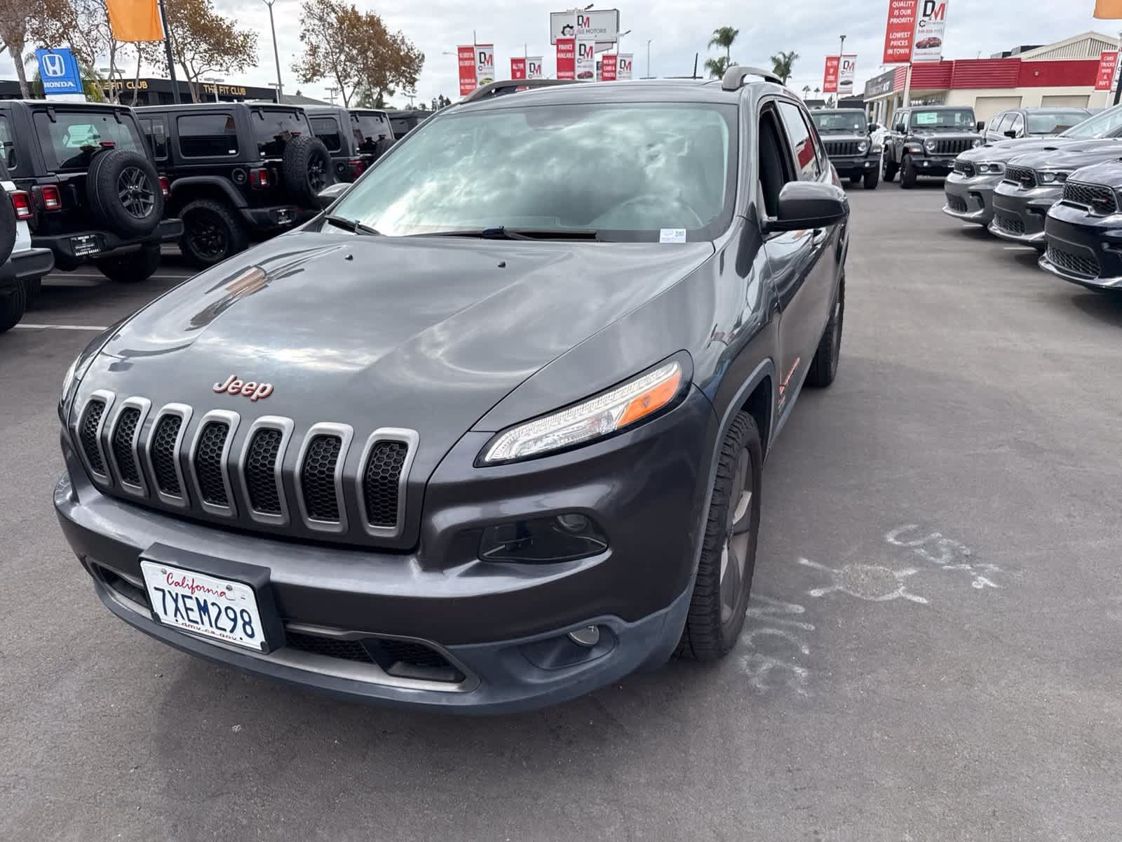 Used 2017 Jeep Cherokee 75th Anniversary FWD image 21