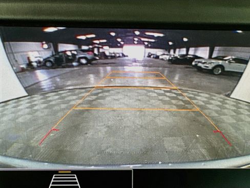 Used 2023 Chevrolet Equinox LT FWD image 17